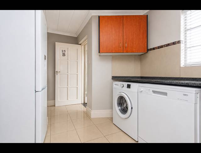 2 BEDROOM SECTIONAL TITLE TO LET IN MORNINGSIDE